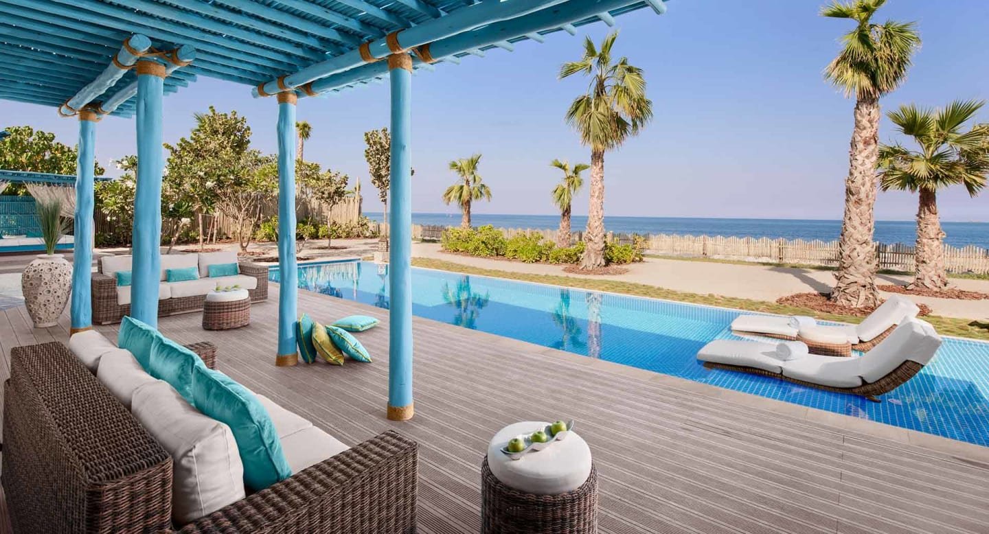 banana_island_doha_anantara_three_bedroom_sea_view_pool_villa_1920x1037